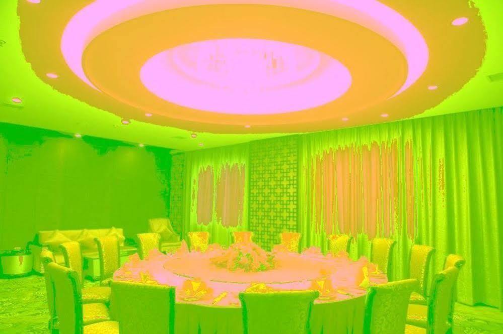 Phoenix Grand Hotel Fenghuang County Exterior photo